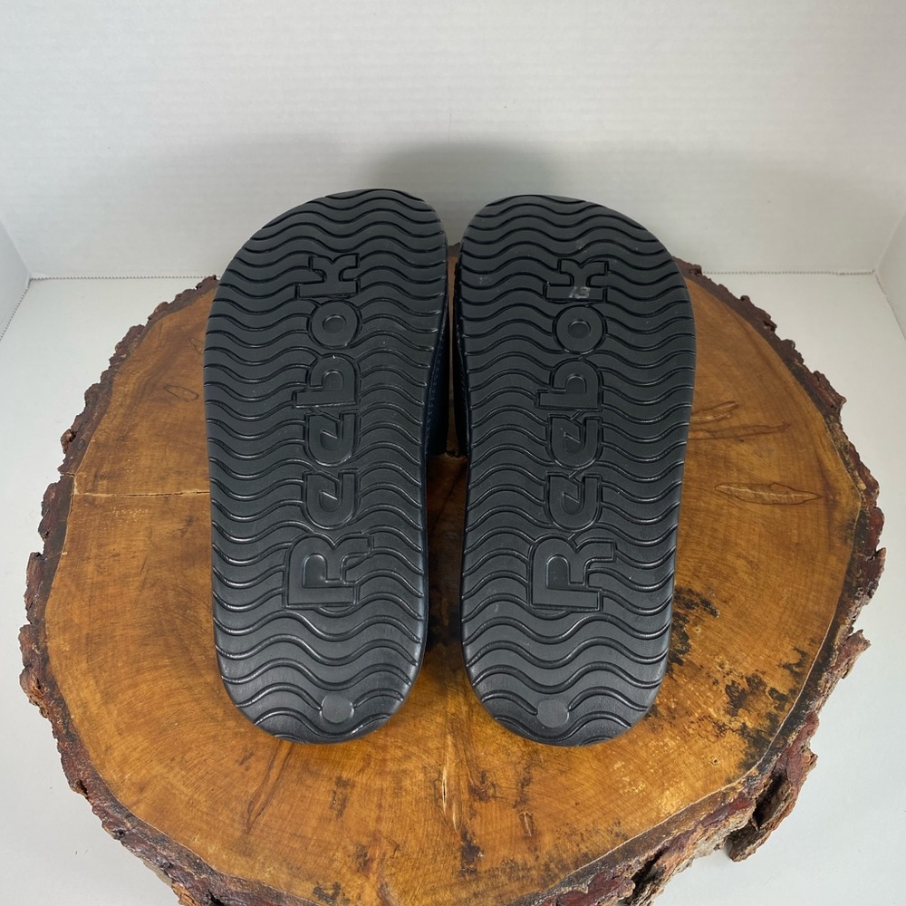 Reebok Slide - Picture 5 of 5